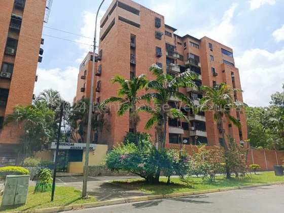 Buscas Apartamento Amoblado En Venta En Base Aragua Maracay Hermoso 24-26463 Mmarin 