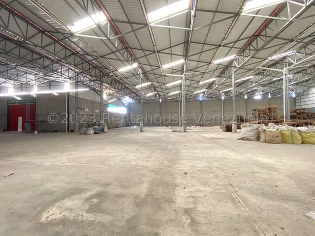 Dennymar Te Ofrece Empresario Inversionista, Conj De Galpones Industriales Colocando A Tu Disposición 6670 Mts2 Distr En Oficinas, Depósitos Áreas De Carga Y Descarga, Terreno Propio Y Mas. B56096 