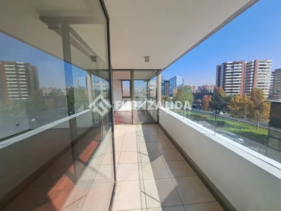 Departamento En Venta De 2 Dorm. En Las Condes