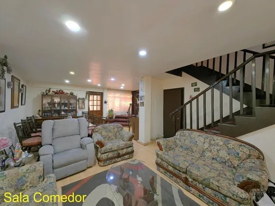 Casa Venta Col. Irrigacion / 243m2
