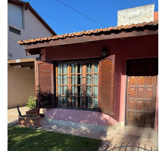 Casa En Ph Dos Dormitorios Mas Un Estudio, Con Pileta Y Quincho - Barrio Sol Y Lago - Villa Carlos Paz