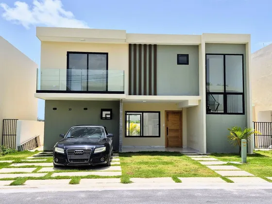 Villa En Venta Nueva En Residencial Bávaro Punta Cana, Piscina