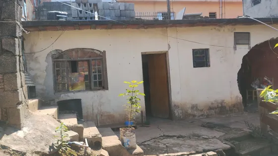 Vende-se Terreno Com Casa 2 Casa No Mesmo Terreno Valor 450 