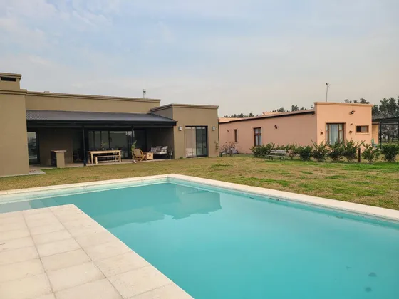 Casa En Alquiler, 4 Dormitorios, En El Campo Fincas Exclusivas, Cardales, Gba Norte