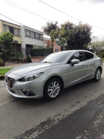 Mazda 3 2.0 Touring