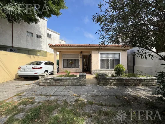 Venta En Block De 3 Unidades Funcionales Con Cochera En Santa Teresita
