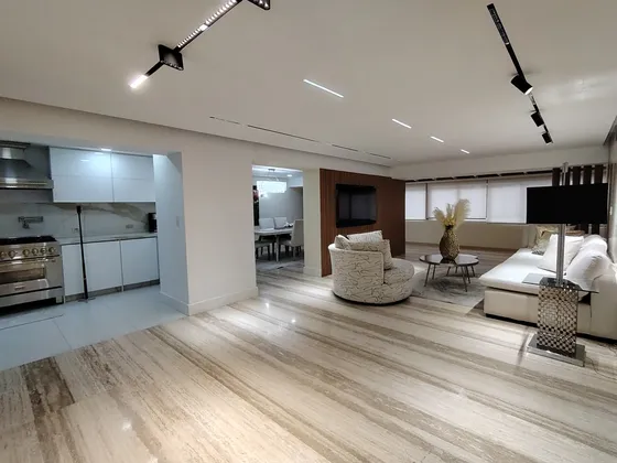 Alquilo Lujoso Apartamento Amoblado Y Equipado 2 Habitaciones Con Baño Privado, Estudio Convertible, Pisos De Marmol Fibra Optica Vigilancia 2 Puestos Estacionamiento Visitantes
