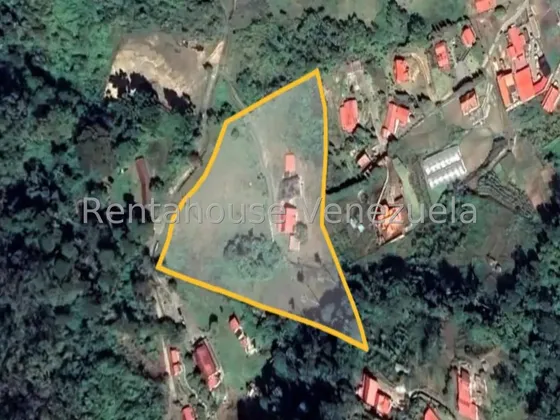 Terreno En Venta En La Colonia Tovar Aragua 25-5824 Irrr