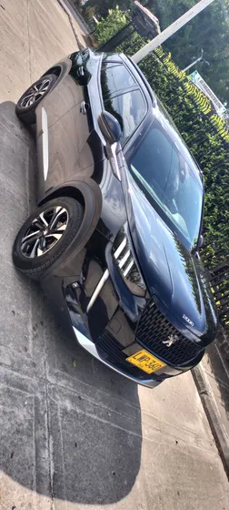 Peugeot E-2008 0.0 Gt