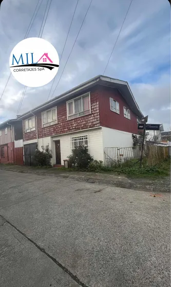 Casa 2 Piso / Ubicada En Manuel Montt ! Puerto Montt