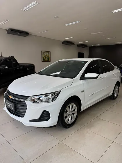 Chevrolet Onix Plus 10tat Lt1