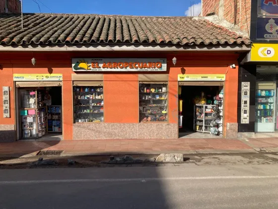 Se Vende O Permuta  Almacen - Ferreteria  