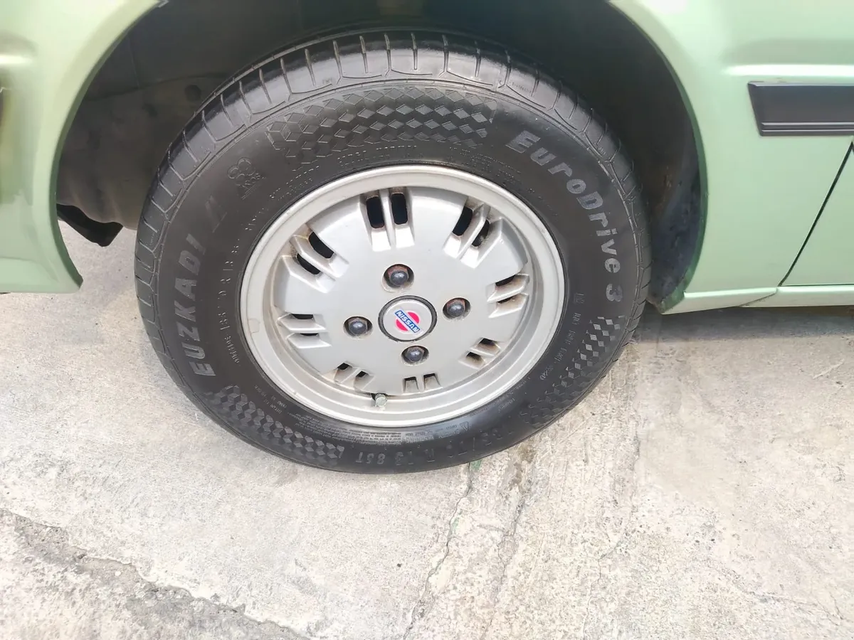 Nissan Tsuru 19864402731537675264019