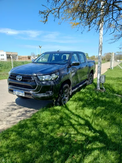 Toyota Hilux Pick-up 2.4 Cd Sr 150cv 4x2