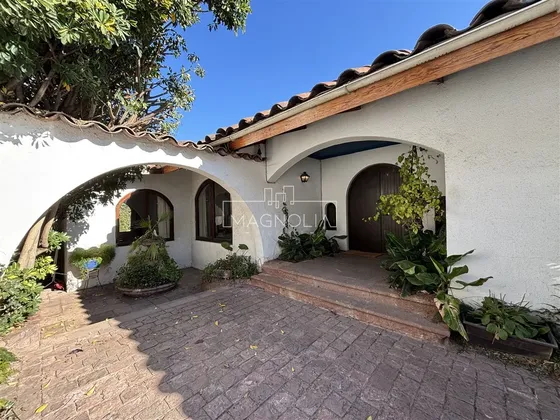 Casa En Venta 3d/3b, Los Domínicos