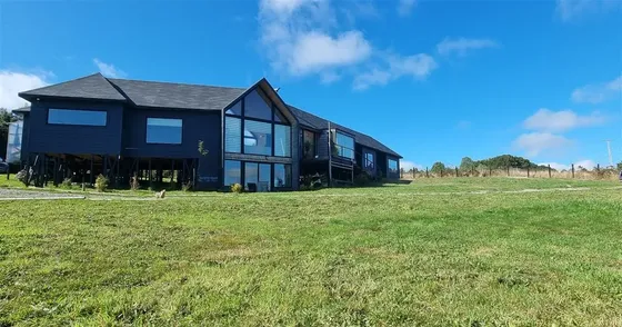 Casa En Venta De 5 Dorm. En Puerto Varas