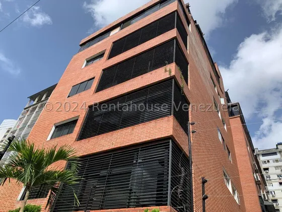 Apartamento En Venta En Los Palos Grandes Mls#25-94. Ag.