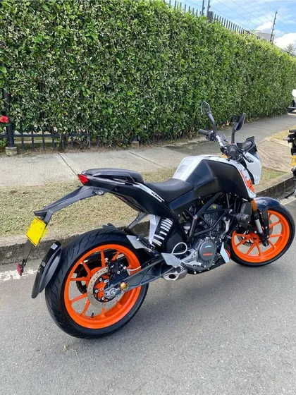 Duke200