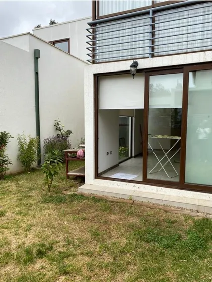 Vendo Cómoda Y Luminosa Casa De 3 Dorm. Calle Merced - Viña 