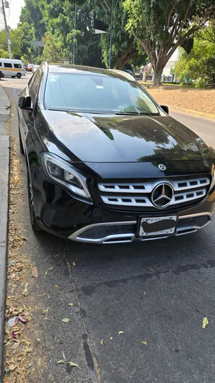 Mercedes-benz Clase Gla 1.6 200 Cgi At