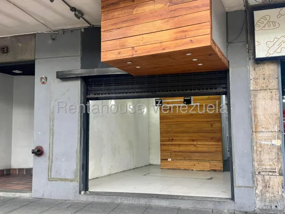 Local Comercial En Alquiler, Ubicado En Plena Avenida Francisco De Miranda De Chacao