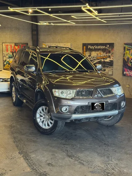 Mitsubishi Montero Limited