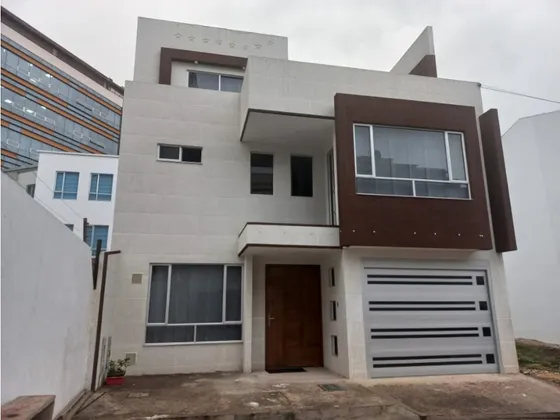 Venta De Casa En Lombardía