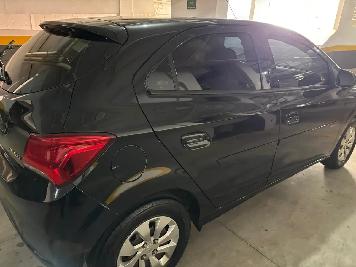 Chevrolet Onix 2017 1.0 Lt 5p — foto 7