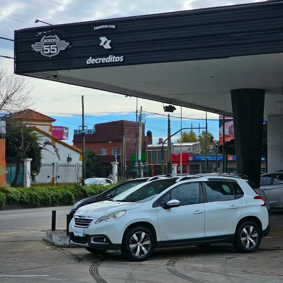 Peugeot 2008 1.6 Feline
