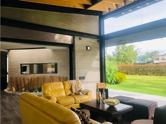 Casa Para Arriendo En Vía San Antonio La Ceja