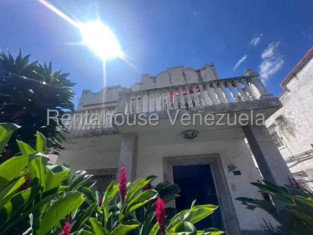 Casa Comercial En Alquiler, Los Chaguaramos #25-12491 - Dany Sanchez -