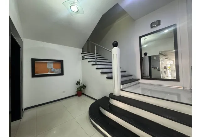Apartamento En Venta En El Centro De Maracay, Aragua