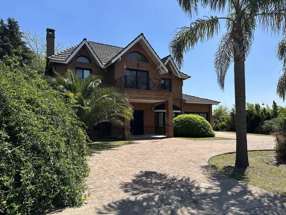 Casa Alquiler 4amb - Saint Thomas Norte - Canning