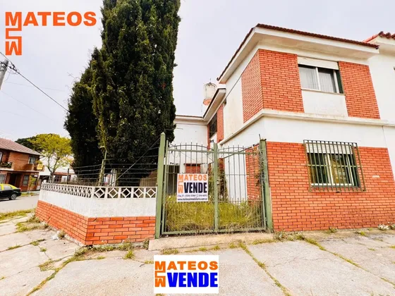 Venta En Block Casa Independiente Calle 54 388 - Mar Del Tuyú