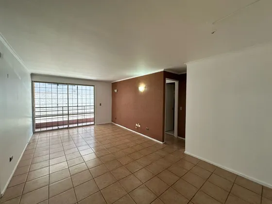 Arriendo Depto 1 Dormitorio Amplios Espacios En Plaza Ñuñoa