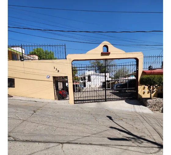 Venta De Casa En Irapuato, Fraccionamiento Españita 