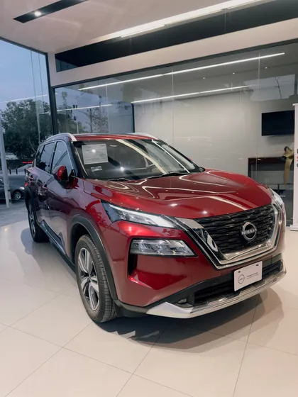 Nissan X-trail 2.5 Platinum 3 Row Cvt