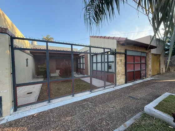 Alquiler Casa Dos Dormitorios En Barrio Belgrano