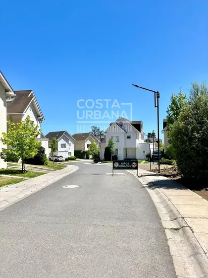 Casa En Condominio De Bosques De Montemar