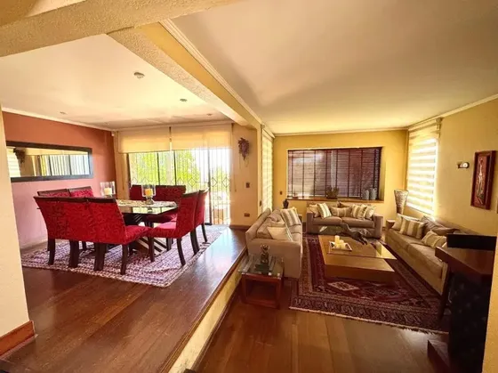 Casa En Venta 4d / 3b / 3e - La Reina Alta