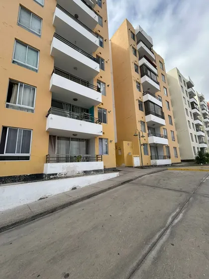 Oportunidad! En Venta Luminoso Departamento Sector Norte