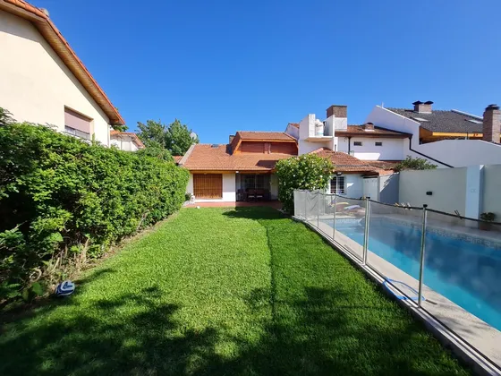 Hermosa Casa Amoblada En Martinez Jardin Y Piscina - Barrio Aleman