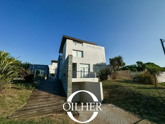 Villa Gesell, Venta Depto. 3 Amb. Zona Sur Con Cochera!! 