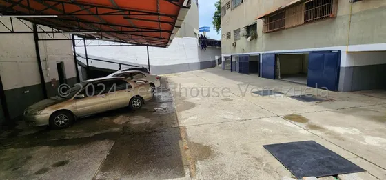 Local Comercial En Venta El Paraiso Mls #25-18069