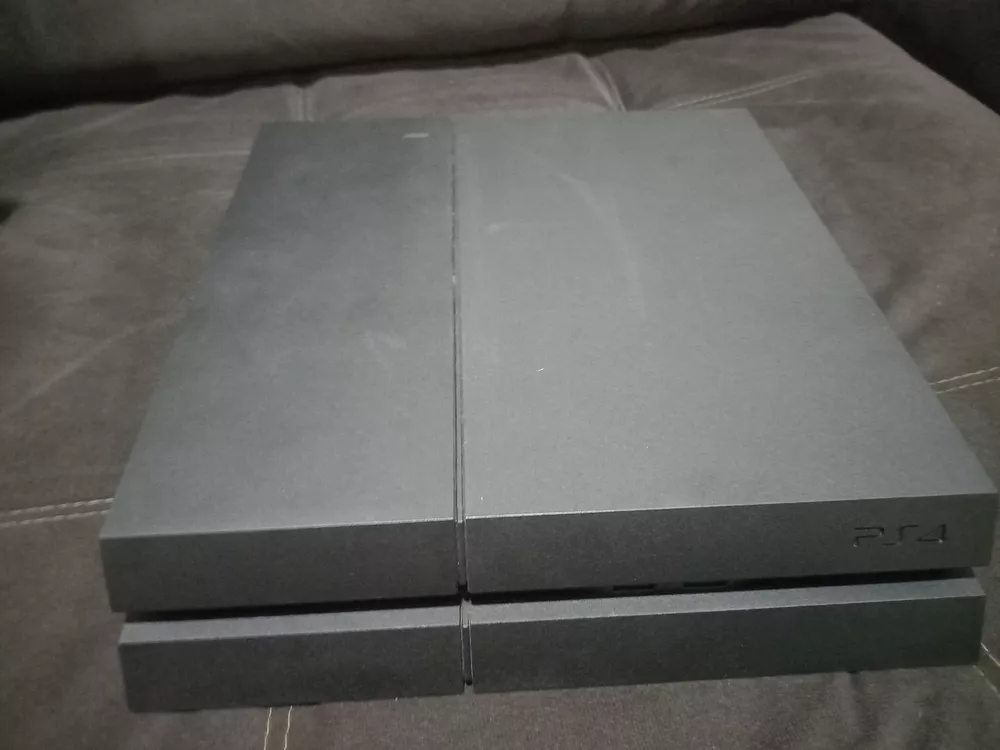 Sony Playstation 4, 500GB, Standard - Preto - Escorrega o Preço