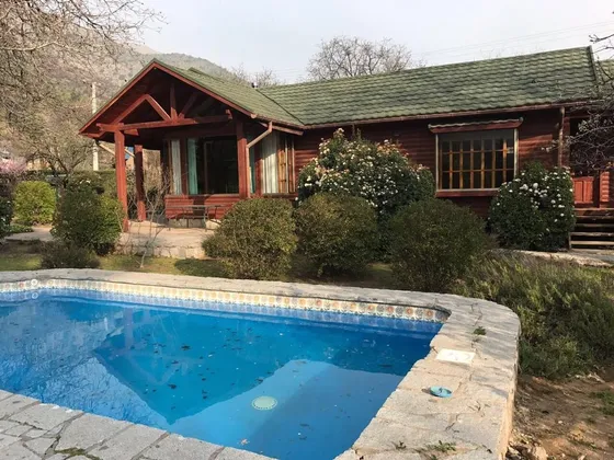 Hermosa Casa En El Melocotón, Cajón Del Maipo.