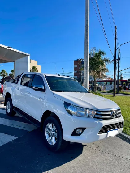 Toyota Hilux Pick-up 2.8 Cd Srv 177cv 4x4 At