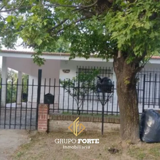 Chalet En Venta En Sol Y Rio, Entrono Tranquilo.