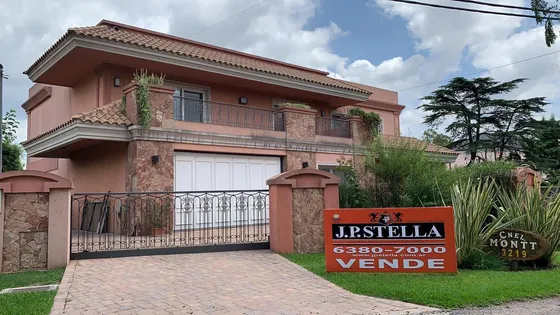Excelente Casa De 5 Amb C/ Garage Y Pileta - Barrio Privado Juan Grande - Laferrere