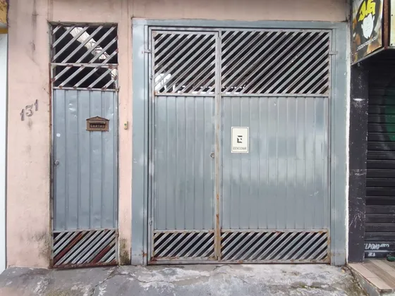 Vende Se 1 Casa Com 6 Casas De Aluguéis 1 Salão 1 Garagem 